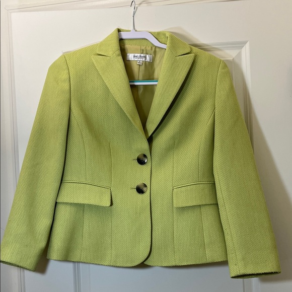 Jones Studio Jackets & Blazers - Jones Studio Lime Green Blazer